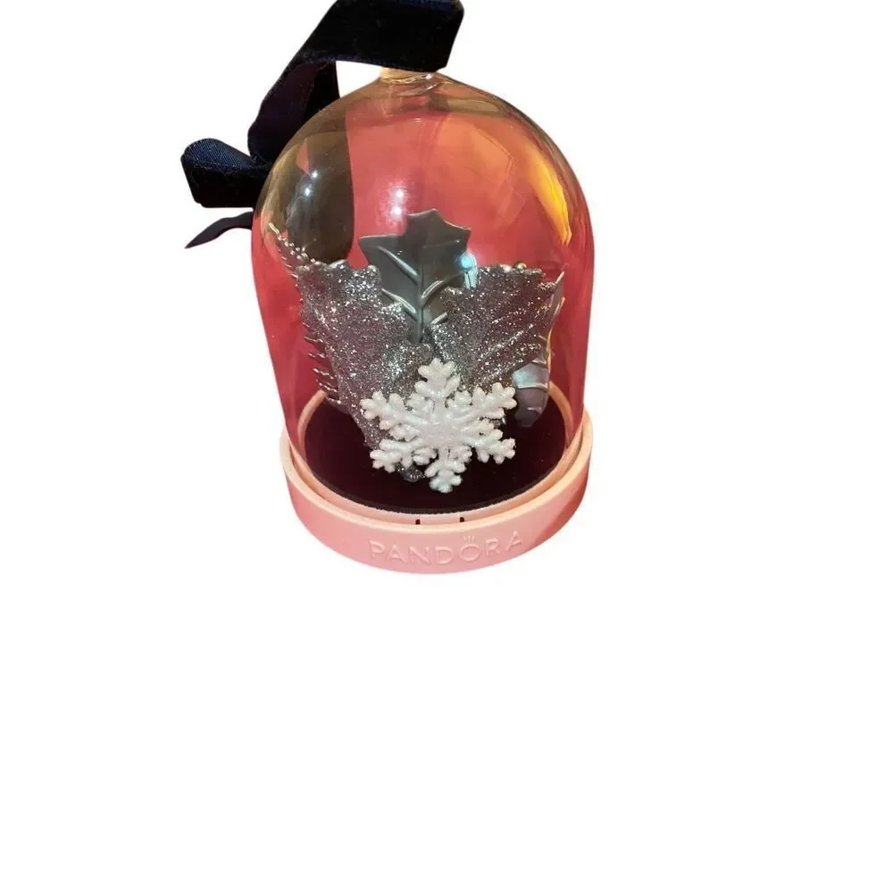 Pandora limited edition winter wonderland, 2019 glass globe ornament